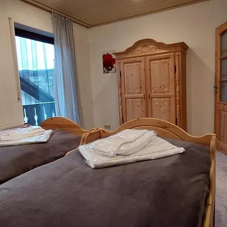 Ferienwohnung Wiesenhang *